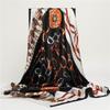 Lenço Star Jiang Shuying Quadrado Grande 90cm Corrente Combinação de Cores Xale Fashion Lenço de Seda Artificial Estilo Europeu e Americano