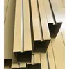 Tubo Cuadrado de Aluminio Techo Madera Grano Aleación de Aluminio Tubo Cuadrado Perfil de Tubo Cuadrado de Aluminio Decoración de Techo de Aluminio Material de División Rejilla Techo