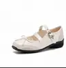 Sapatilhas prateadas com aumento interno de altura, sapatos femininos, nova coleção primavera/verão 2026, sandálias de malha respirável, perfeitas com vestidos, estilo Mary Jane
