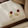 Lote Misto Brincos Populares para Mulheres, Brincos de Luxo de Alta Qualidade, Mesmo Estilo do Tiktok, Versão Coreana, Brincos de Flor de Pérola, Nicho e Versátil