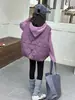 2026 Nuevo Chaleco Acolchado Acolchado de Diamante para Niñas con Capucha Conjunto de Suéter de Punto Ropa Exterior Gruesa Elegante de Otoño/Invierno para Niños