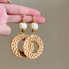 Pendientes Colgantes Tejidos de Aguja Plateada Estilo Festivo 2025 Moda Más Vendidos Pendientes Nicho Lujo Ligero Pendientes de Gama Alta Venta al por Mayor