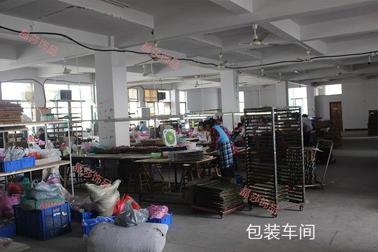 包装车间.jpg