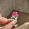 Anillo de Fruta del Dragón Rojo Rosa Diamante Rubí de Moda y Lujoso con Diseño de Mariposa Súper Hada Anillo Azul Paraíba Tanzanita para Mujer