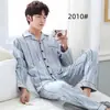 Pijamas Nuevos para Hombre Primavera y Otoño Manga Larga Imitación Algodón Talla Grande Otoño e Invierno Conjunto Casual para el Hogar para Hombre Que Se Puede Usar Afuera