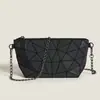 Bolso de Mujer de Comercio Exterior 2025 Nuevo Bolso Acolchado con Cadena Versátil Moda Coreana y Japonesa Bolso Pequeño Tipo Concha Bolso de Hombro Cruzado Único para Mujer