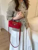 Nova Bolsa de Mão Nicho Luxo Leve Feminina Nylon Cor Contrastante Ombro Único Transversal Costurada Sob o Braço Bolsa Bolinho Pequena Quadrada