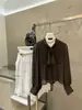 ES.EN Camisa adelgazante de estilo coreano para otoño con lazo suave en la cintura, tirantes fluidos, cuello alto y mangas abullonadas para mujer E11240