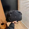 Bolso Cruzado con Cremallera Multicapa para Mujer 2026 Nuevo Bolso Cruzado de Nylon de un Solo Hombro Versátil Multi-Compartimento Moderno Bolso Pequeño de Tela
