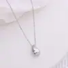 Marca Estilo Francés Joyería Diseño de Nicho Cadena para Clavícula Acero de Titanio Chapado en Oro de 18K Colgante de Gota de Agua Collar para Mujeres