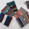 Bufanda de Lujo Ligero Inspirada en Celebridades, Alta Calidad, Rayas Retro con Bloques de Color para Mujer, 100% Lana Pura, Estilo Academia Británica, Invierno