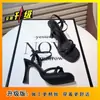 Verano 2025 Estilo Francés Tacón Fino Punta Abierta Correa Sandalias de Moda Plataforma Plateada Punta Cuadrada Tacones Altos Simples