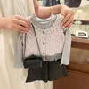 Conjunto de Bebé para Niña 2026 Nuevo y Moderno Set para Niña Bebé: Elegante Top Camisola, Conjunto Casual de Tres Piezas con Pantalones