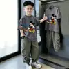 Camiseta de Verão Nova Tendência para Meninos, Algodão Puro, Manga Curta, Estilo Coreano, Versátil, Estampada com Estrelas, Gola Redonda, Camada Base para Crianças Maiores