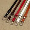 Cinto Feminino Versátil de Couro com Cintura Ajustável, Feito de Couro Bovino, Adequado para o Dia a Dia, Cor Vermelha, para Uso Diário, Exclusivo Cinto Feminino