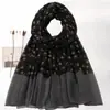Cachecol longo patchwork floral na cor café Melard para mulheres, leve e fluido, perfeito para primavera e outono, como uma camada externa, xale ou para ensaios fotográficos de férias