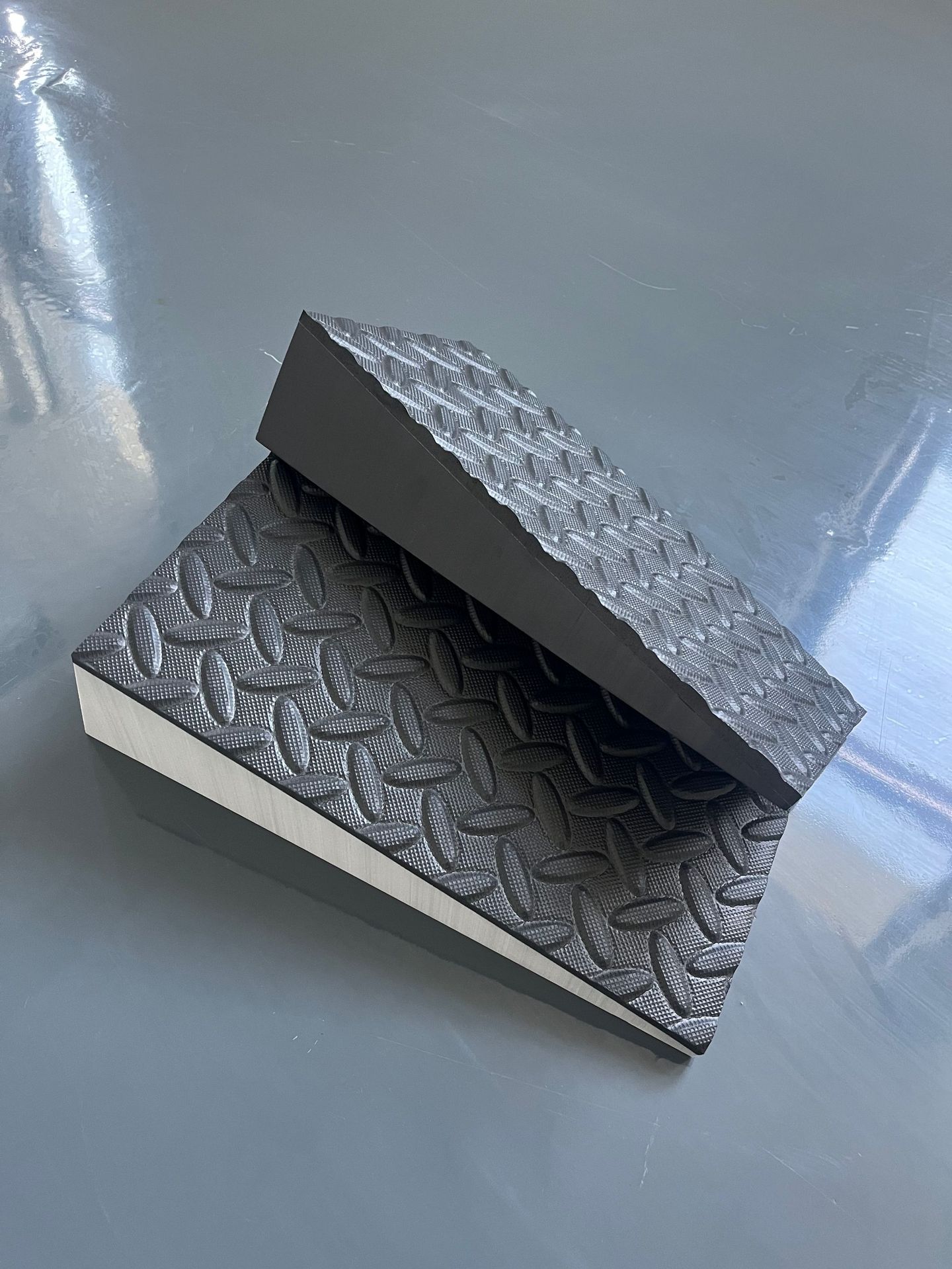 6B3E3AE64A4AE8530859CE2D198B11