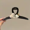 Elegante pinza de garra floral para peinado semi-recogido, nuevo modelo 2026 para mujer, pinza de tiburón de tamaño mediano para la parte trasera de la cabeza, accesorio para el cabello
