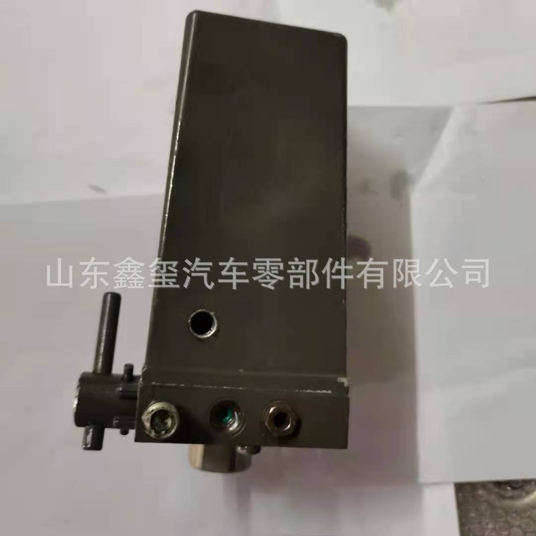 汕德卡驾驶室举升泵 (4).jpg