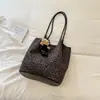 Bolso Retro Debajo del Brazo para Mujer, Nueva Moda Otoño 2026, Gran Capacidad, Bolso Tote de Alto Valor, Bolso de Mano