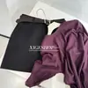 25 Nuevo Tejido Otoño e Invierno "Terciopelo Huajian" Camiseta Interior para Mujer, Suave y Amigable con la Piel, Hombro Derecho Engrosado, Cuello Redondo, Mangas Largas, Color Café