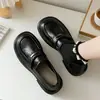 Mocasines retro negros de suela gruesa, zapatos de piel, nuevos zapatos slip-on versátiles estilo británico francés para mujer, otoño 2026