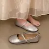 Zapatos Mary Jane de corte bajo estilo Chanel con tiras de pedrería para mujer, otoño 2026, nuevos, vintage, cómodos, slip-on, de piel