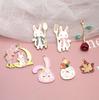 Tenedor cuchara de dibujos animados conejito principito rosa roja aleación colgante accesorios para joyería DIY colgante de llavero