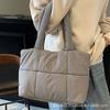 2025 Nuevo Bolso Casual de Algodón con Relleno Estilo Coreano para Mujer Ligero Suave Bolso de Hombro Bolso Tote de Gran Capacidad Bolso de Ropa de Algodón