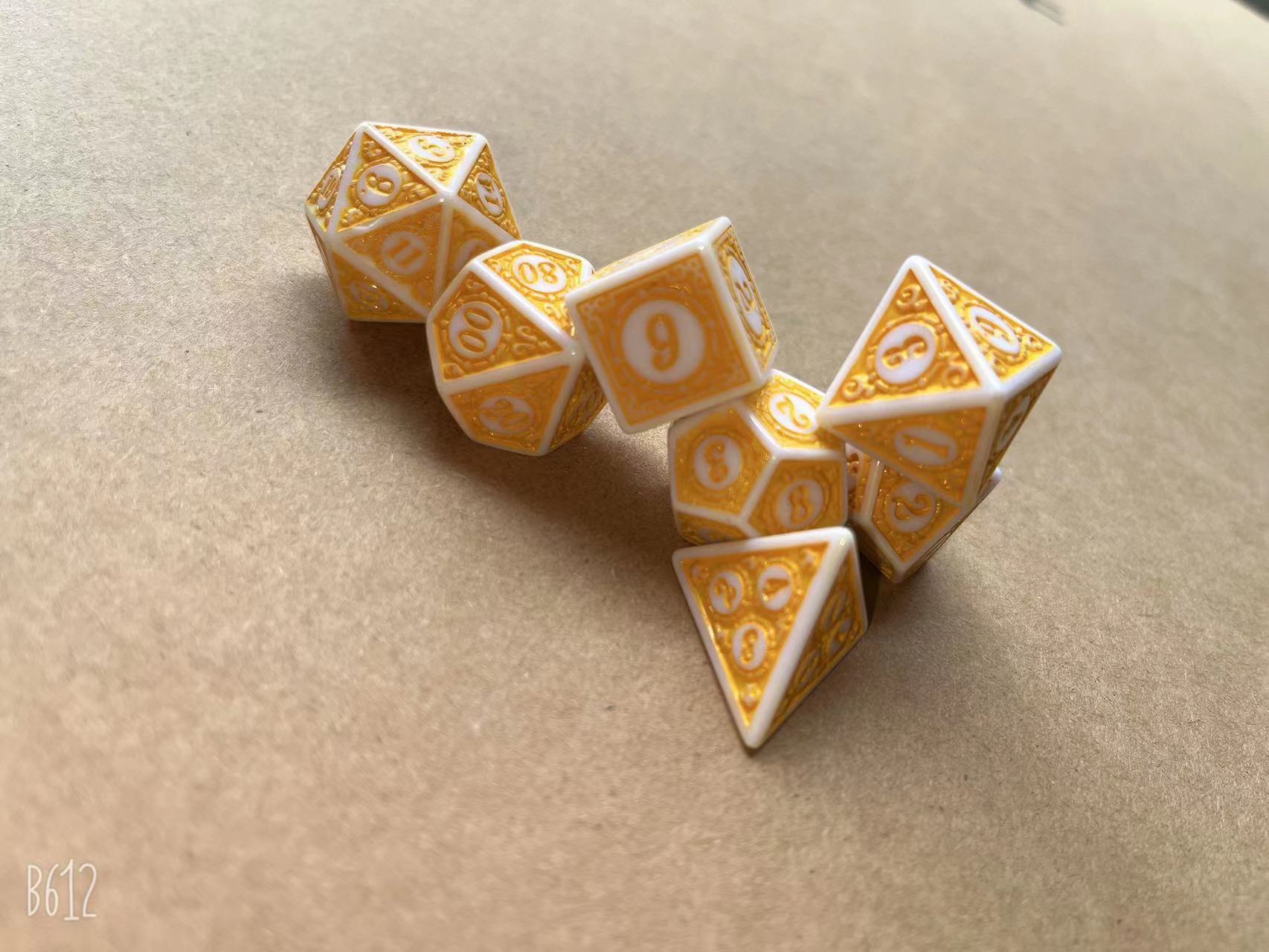 7个一套复杂图案实色白点黄油