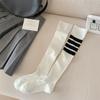 2025 Calcetines Finos de Cuatro Barras TB para Mujer Primavera y Verano Nuevo Trendy Rayado Blanco y Negro Calcetines Deportivos Pierna Calcetines de Mujer