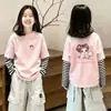 Camiseta de manga longa de algodão puro para meninas primavera e outono 2026 nova elegante listrada com retalhos para crianças grandes e médias camada base top moderna