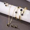 Explosiones de temu transfronterizos europeos y americanos, joyería de flores de la suerte brillantes, traje de pulsera de acrílico, joyería de trébol de cinco hojas para damas