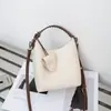 Bolsas Otoño e Invierno 2025 Bolsas Nuevas para Mujer, Bolsos de Axila, Bolsos Cubo de Piel Genuina, Bolsos Versátiles de Ropa de Trabajo para Mujer, Bolsos de Hombro de Gran Capacidad