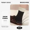 Meias Femininas para Primavera e Outono, Meias Grossas Listradas Color Block Estilo Retrô, Meia de Cano Médio, Estilo Nicho, Meias Largas, Atacado de Meias Zhuji