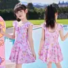 Traje de Banho Doce e Fofo para Meninas, Moda com Laço e Estampa de Cerejas, Peça Única de Vestido de Banho, Roupa de Banho Infantil para Crianças Pequenas e de Tamanho Médio