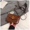 Bolsa de Couro Macio de Alta Qualidade Transfronteiriça para Mulheres Outono e Inverno 2026 Nova Tendência Bolsa de Corrente Grande Capacidade Ombro Único Transversal Bolsa Sela