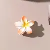 Grampo de Cabelo Flor de Plumeria Colorida Gradiente Transfronteiriço Grampo de Cabelo Exquisito de Alto Padrão Acessórios de Cabelo Flor Grampo de Tubarão para Mulheres