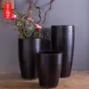 Vaso de Flores Cerâmico Grande Preto Estilo Chinês Novo com Boca Larga, Vaso de Cerâmica para Galhos Secos, Peça de Exibição para Janela de Hotel Restaurante