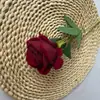 Rosa Artificial Popular de Veludo com Pérola, Flor Artificial de Haste Única, Flor Artificial Realista para Casamento com Toque de Luxo
