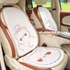 Cojín de asiento de coche de dibujos animados, con diseño de oso de peluche, proporciona una sensación lujosa, es antideslizante y ofrece una funda de asiento de coche creativa y cómoda