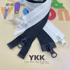 Zíper Duplo Duas Vias YKK Nº 5 de Resina em Formato de Amêndoa Preto e Branco de Plástico para Controle de Acesso e Jaquetas de Penas