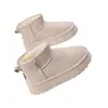 Botas de Neve da Moda com Solado Grosso para Mulheres 2026 Novo Estilo Botas Curtas de Inverno para Exterior Sapatos de Algodão Quentes e Espessos com Veludo CQ9999