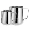 Suministro directo de fábrica de jarra de acero inoxidable para latte art con pico, jarra graduada para espumar leche, taza para derretir cera, utensilios de café elegantes