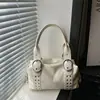 Bolso tote grande de alta calidad estilo coreano, con remaches, para mujer, para el trabajo y los desplazamientos, bolso de hombro elegante y atrevido para entusiastas de las motocicletas