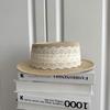 Sombrero de Paja Tejido con Encaje Sombrero de Paja de Verano para Mujer Estilo Hepburn Francés de Copa Plana Vacaciones Junto al Mar Sombrilla Sombrero Protector Solar Moderno