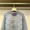 Ligera y cálida chaqueta básica versátil para el exterior, diseño de patchwork en las mangas, cuello alto, forro polar 13643