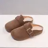Zapatos Birkenstock de suela blanda para mujer, pantuflas de suela gruesa para usar en exteriores, nuevo modelo primavera y otoño 2026, mules Birkenstock cerrados tipo slip-on perezoso