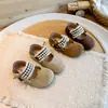 Mules cerrados estilo retro de hadas para mujer, adecuados para usar al aire libre, mules planos de verano 2026 para combinar con faldas, zapatillas Mary Jane