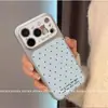 Adecuado para funda de iPhone 17 Pro Max iPhone 16, nuevo diseño de oso de lunares azules nicho anti-caídas para mujer